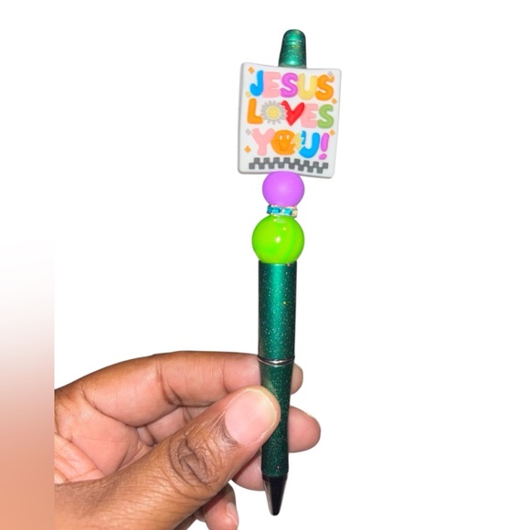 Accessories - Handmade Inspirational “Jesus loves u ” Pen
